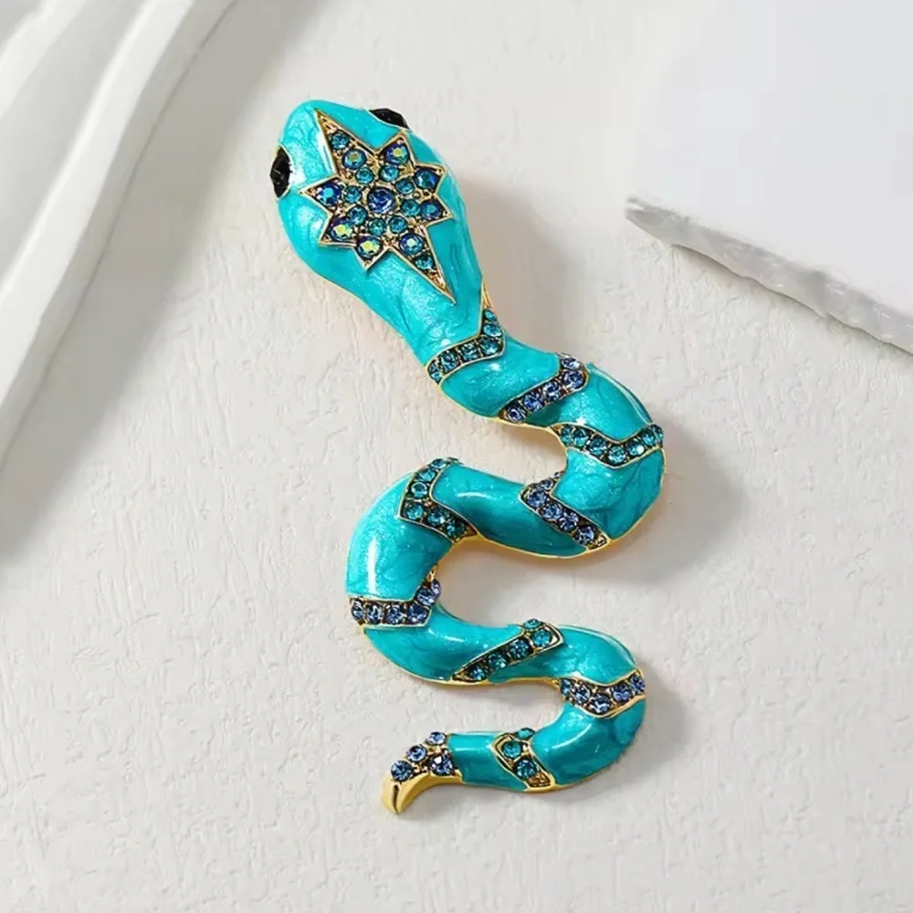 Serpenti Turquoise Crystal Snake Brooch - Picture 3 of 9